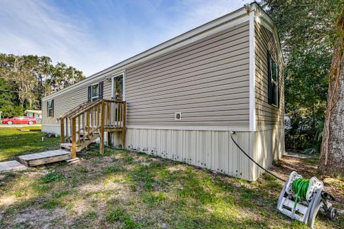 Riverfront Floral City Stay w/ Dock & Hot Tub! in Floral City
