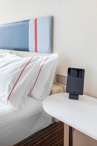 citizenM Paris Charles de Gaulle Airport - image 23