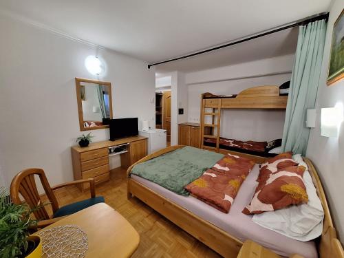 Mia apartment in Жреце