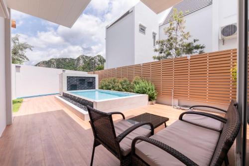 Private Courtyard Villa in Saraburi