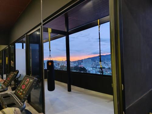 Lovely comfy studio in the city with AC - image 4