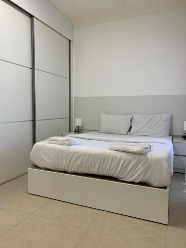 dabouq 3bedroom near all services JRE - image 9