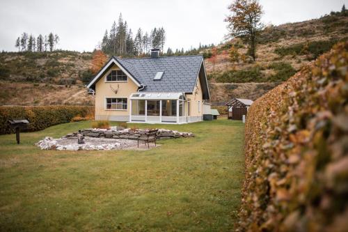 Kilátás, FH Ebermannsmühle Lauscha (FH Ebermannsmuhle Lauscha) in Lauscha