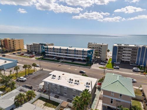 Sunset Beach Suites Unit 10 in Madeira Beach (Florida)