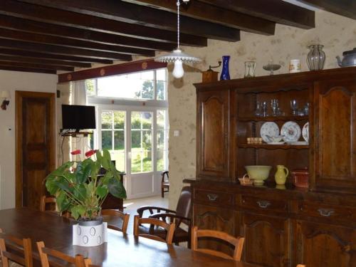 Gîte Tranzault, 4 pièces, 6 personnes - FR-1-591-111 (Ancienne ferme renovee au cœur de la Vallee Noire avec jardin clos, velos et equipements complets - ) in Sarzay