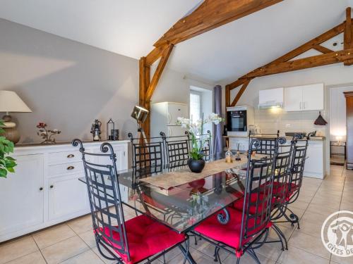 Gîte Lys-Haut-Layon, 2 pièces, 2 personnes - FR-1-622-21 (Gite cosy avec spa privatif, terrasse et parking, au cœur des vignobles du Layon, ideal pour couples) in Nueil-sur-Layon