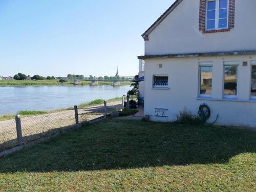 Charmante Maison pour 6 à St Père-sur-Loire, Vue Loire - FR-1-590-178 gîte à louer Le gîte st pére sur loire