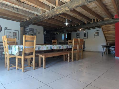 Gîte Arlempdes 7 pièces 15 personnes - FR-1-582-118 - image 2