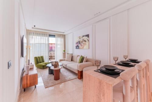 Chic Hotel-Style Apartment in Casablanca, Casablanca