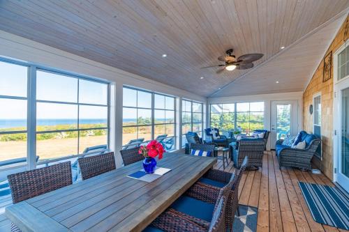 Blue Ocean Cove Beach House in 聖彼得灣 (PE)