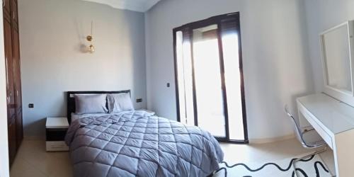 Appartement equipe Haut standing centre ville a louer au mois in Les Amicales