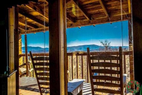 A Postcard View in Pigeon Forge, USA