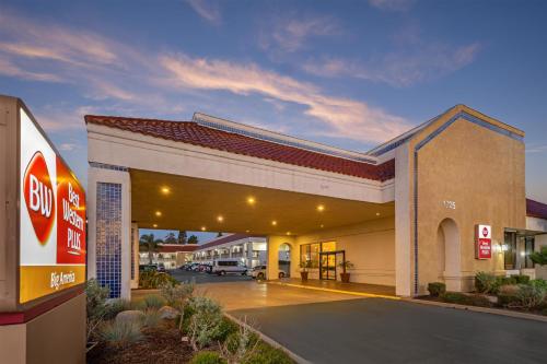 Exterior view, Best Western Plus Big America in Santa Maria (CA)