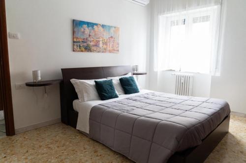 Whole apartment near main subway, Rzym