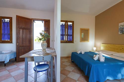 2 double beds, 2 twin beds