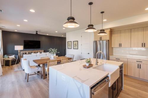 Golfers Poolside Retreat in Ivins (UT)