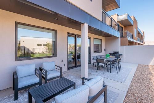 Golfers Poolside Retreat in Ivins (UT)