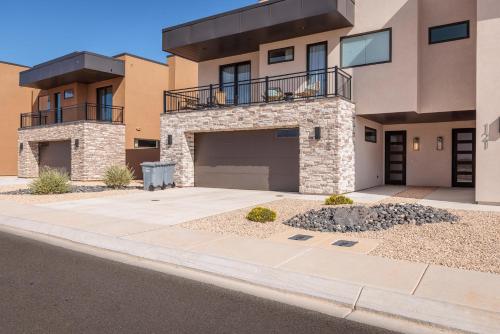 Golfers Poolside Retreat in Ivins (UT)