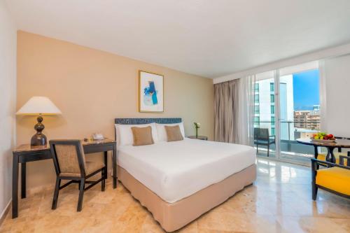 room detail thumbnail 2