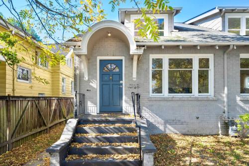 Charming and Spacious Seattle 3B3B Townhome – khách sạn tại Capitol Hill