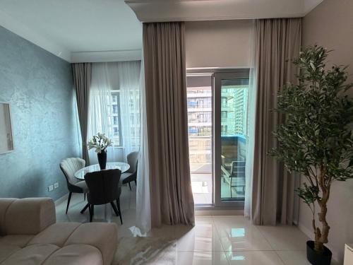 Damac mall street burj khalifa area - image 10