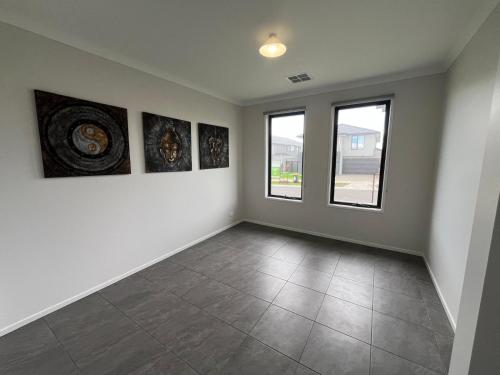 Ideal Family Home Near Parks & Donny with Garage in Mickleham