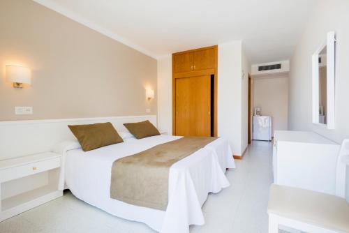 Hostal Residencia Sutimar - image 11