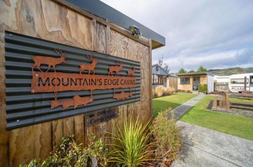 . Mountains Edge Cabins