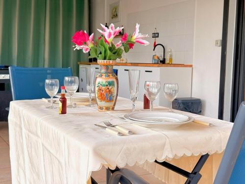Chez Kelly et Nicolas, le paradis de Sofaia in Σεντ Ρόουζ