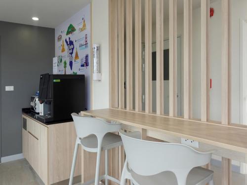 Facilities, HOP INN Tak in Tak