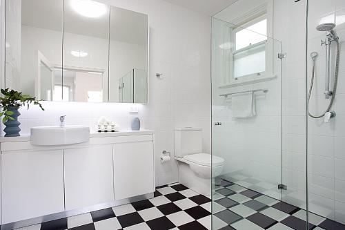 Bright and Beautiful Studio in Quiet Neighbourhood - image 10