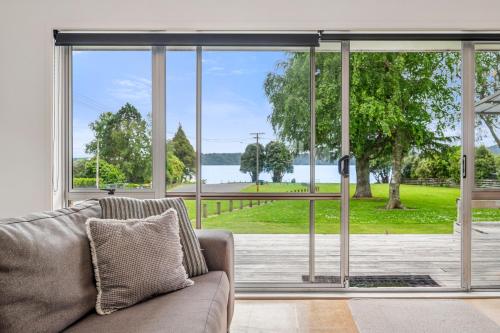 Viesnīcas āriene, Rotoiti Escape - Lake Rotoiti Holiday Home in Tikitere