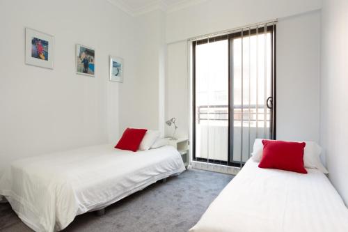 Chic Unit with Rooftop Terrace near Sights & Shops - image 5