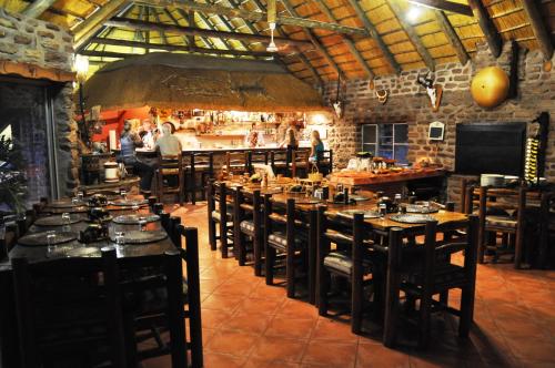 Restaurant, Outeniqua Guest Farm in Okahandja