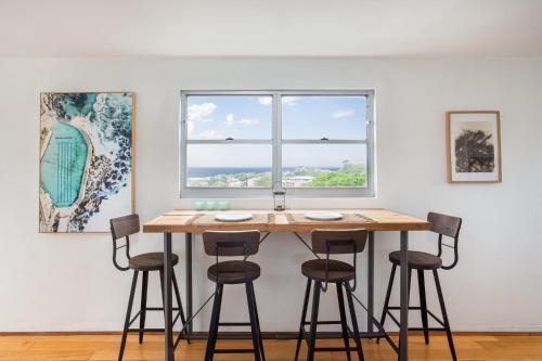 Bronte Beach Coastal Apartment with Ocean View - image 10