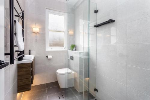 Stylish Studio Near Kings Cross Train Station - image 4