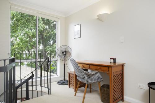 Comfortable Terrace in Central Location - image 11