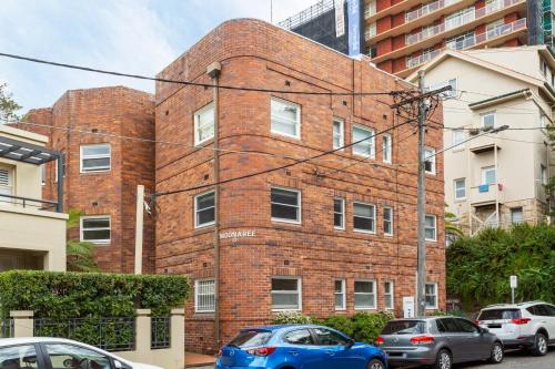 Art Deco Apartment Meters Away From The Beach - image 5