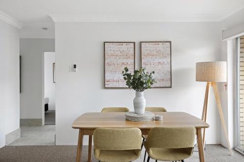 市中心附近寬敞兩房公寓 (Spacious 2-Bed Apartment Near City Centre) in 溫莎