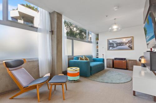 Chic 1-Bed Apartment in the Heart of Newtown - image 5