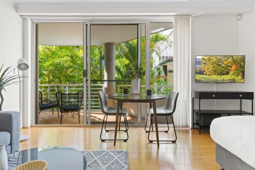 Idyllic Studio by University Campuses - image 5