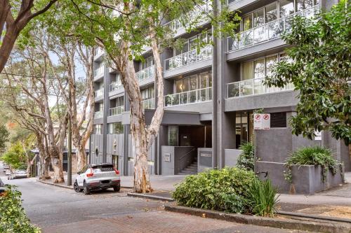 City Centre Studio by Hyde Park - image 6