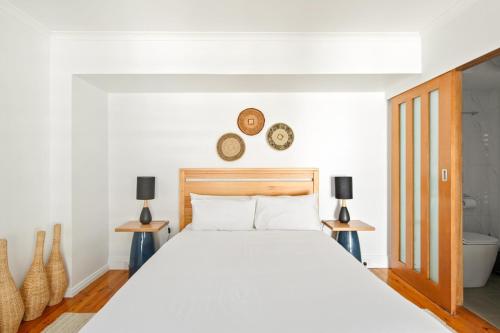 Stylish Inner City 2-Bed Unit by Fig Lane Park - image 7