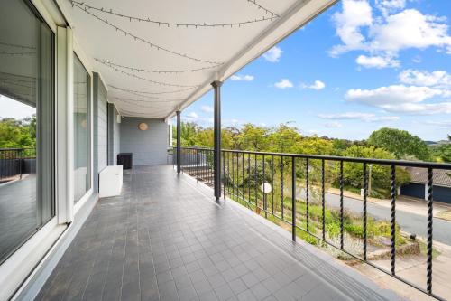 4-Bed Family Home with Spacious Backyard and BBQ - image 5
