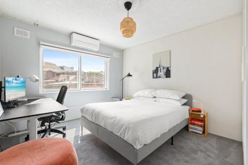 Cosy Sydenham 1-Bed by Inner-West's Attractions - image 5