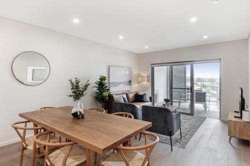 3-Bed Apartment in Beautiful Kiama with Study Nook