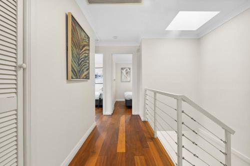 Modern 3-Bed with Pool  Water Views by Beach Sydney 