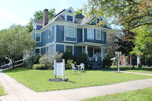 The White Birch Inn