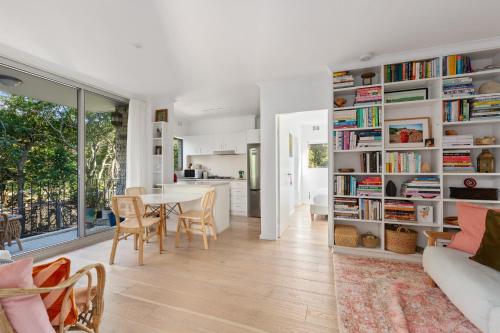 Lovely Harbourside 1-Bed Close To Sydney Landmarks - image 2