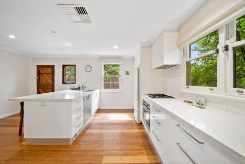 Comfortable 3-bed Haven Near Canberra Attractions - Canberra